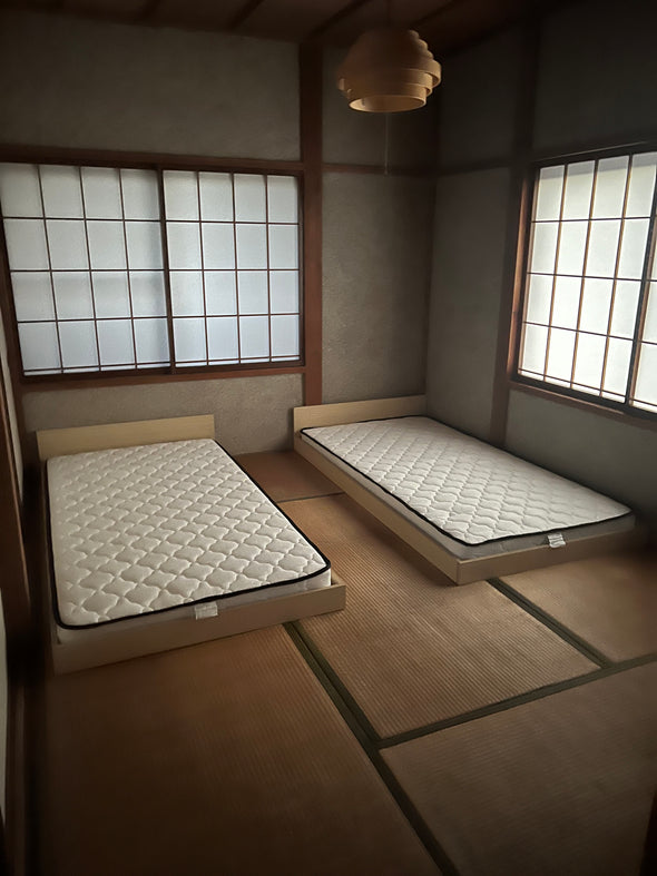 Japanese Style bedroom with 2 x single Matresses (Linen will be provided)