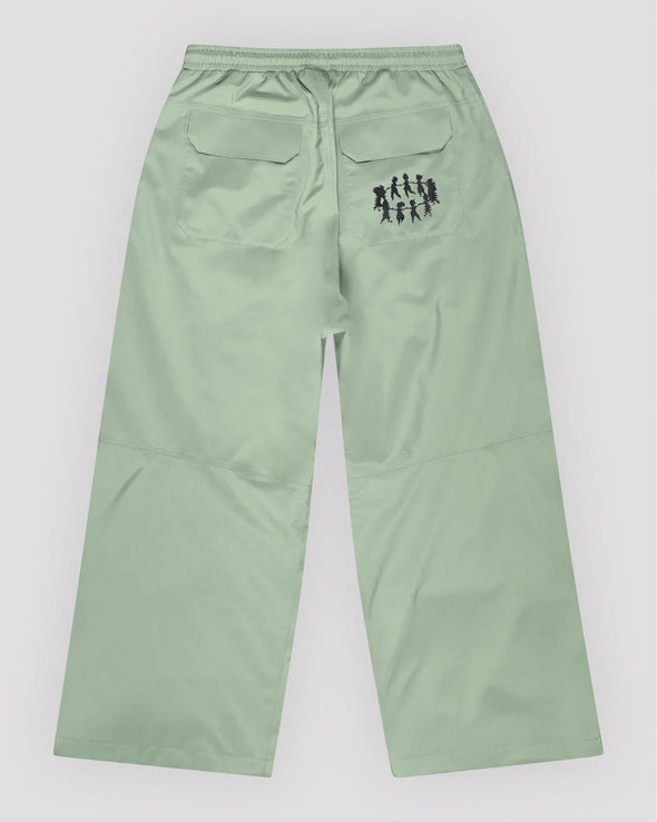 Beyond Medals Park Pant Green