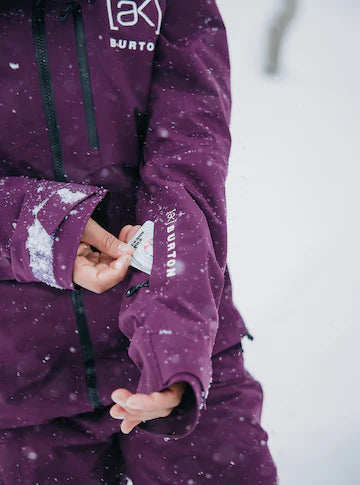 Burton Women’s [ak] GORE-TEX Upshift Jacket Purple Root 2025